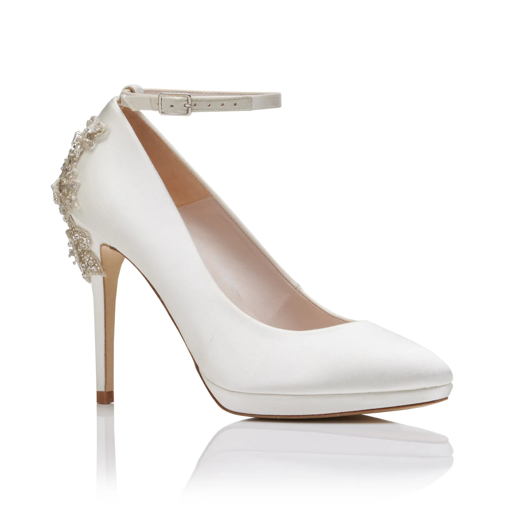 Certainly! If youre looking to optimize the title for an e-commerce product like Amy Platform Floris, heres a more descriptive and engaging title in English with modifiers:

Stylish Amy Platform Shoes with Floral Design – Perfect for Comfort and Fashion

Feel free to let me know if you have any specific preferences or additional details youd like to include!