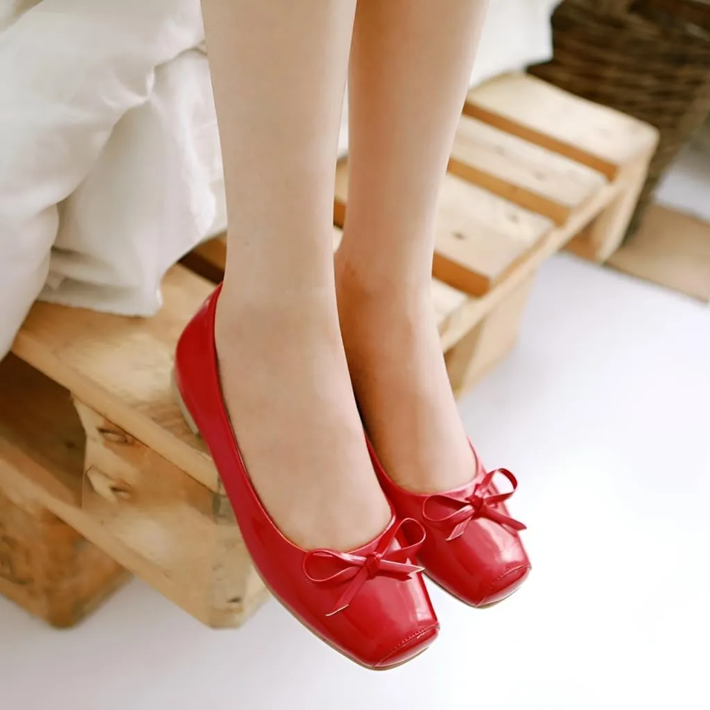 DINTAHA Square Toe Flats with Bow Patent Leather Flats for Women Slip On Ballet Flats