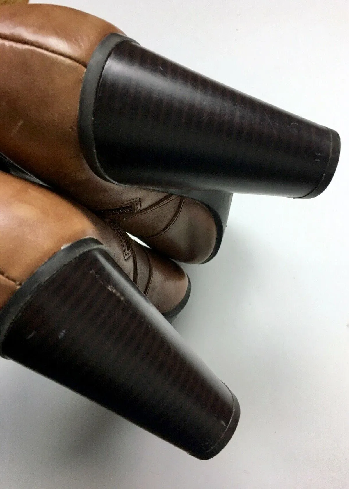 Liz Claiborne Size 10 Cognac Ankle Boots