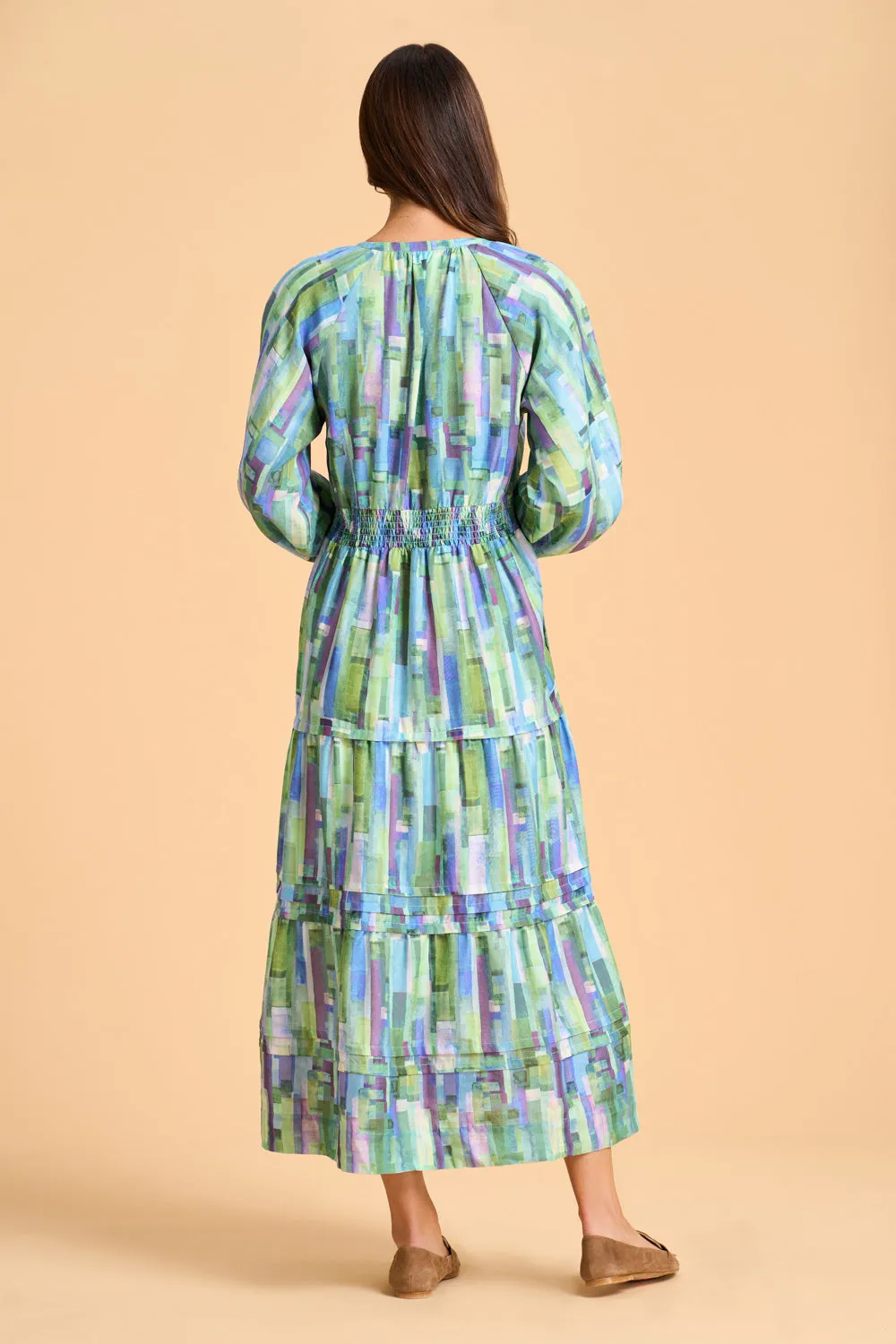 Boho Chic Tiered Maxi Dress with Floral Print - Perfect for Summer & Beach Outfits