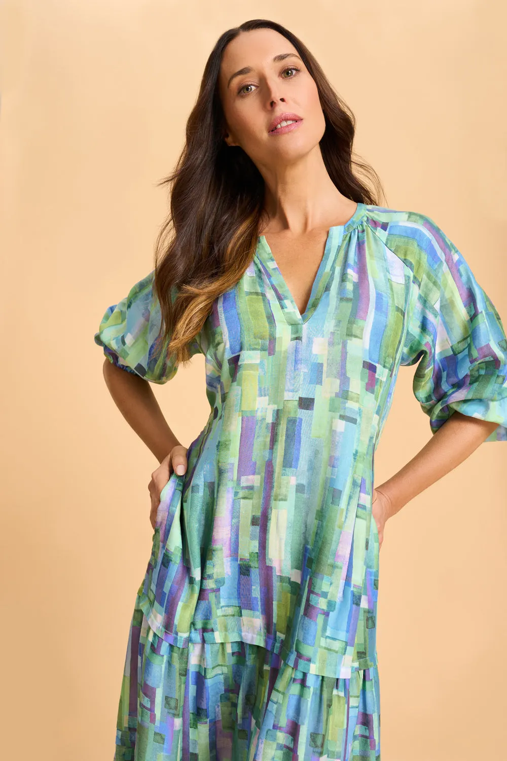 Boho Chic Tiered Maxi Dress with Floral Print - Perfect for Summer & Beach Outfits