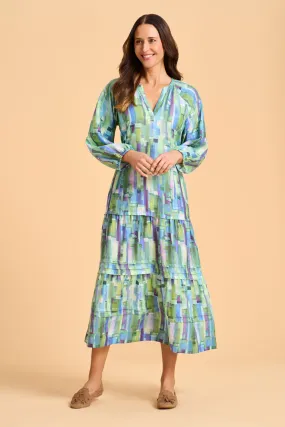 Boho Chic Tiered Maxi Dress with Floral Print - Perfect for Summer & Beach Outfits